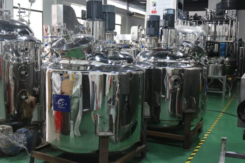 讓真空乳化機(jī)水油鍋煥然一新【鈺翔機(jī)械】